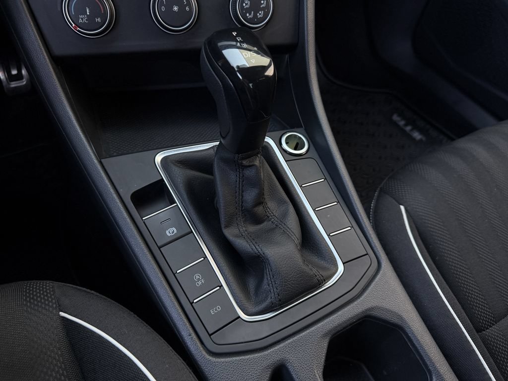 Used 2023 Volkswagen Jetta Sport FWD image 18