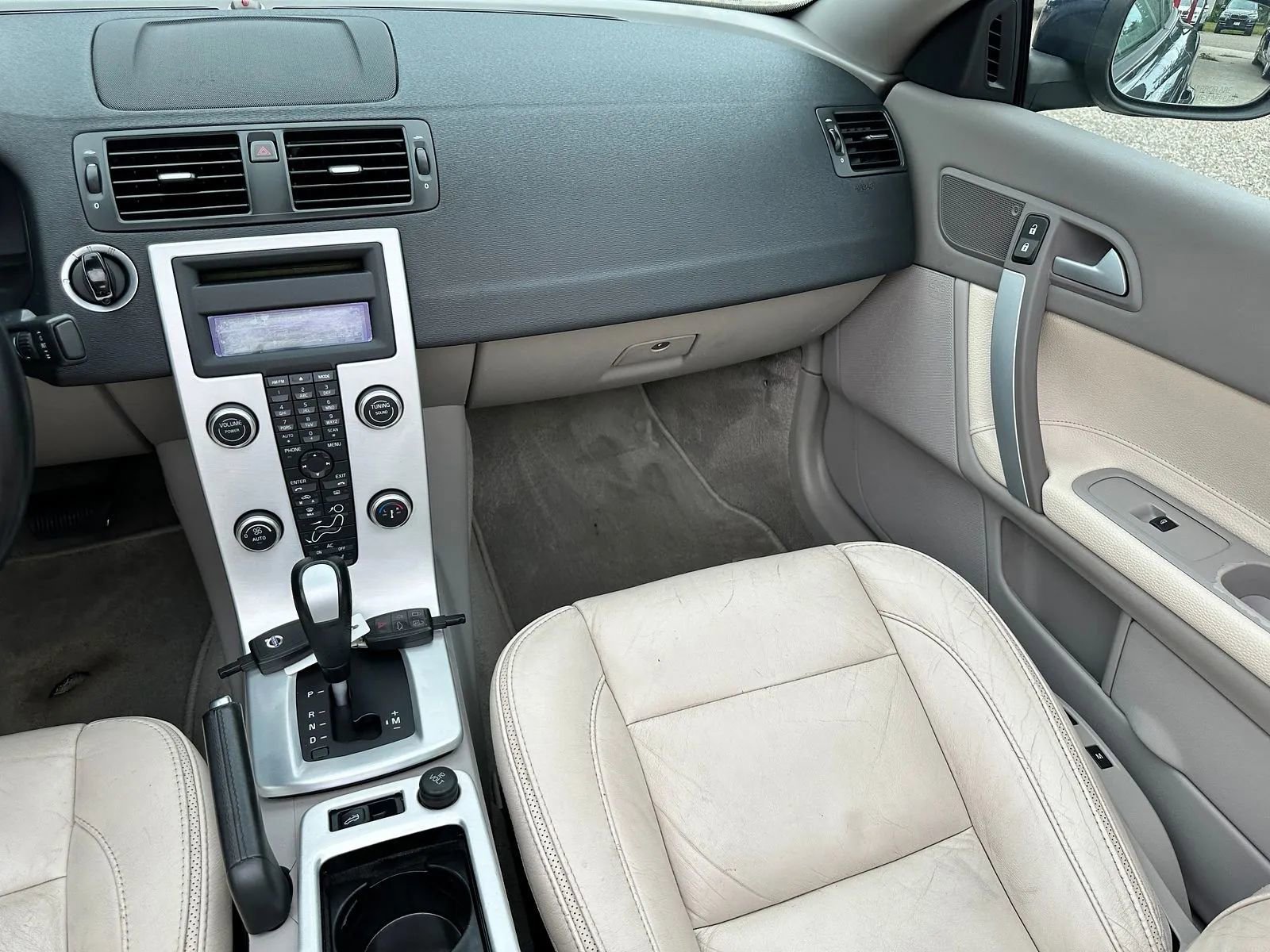 Used 2013 Volvo C70 T5 image 13