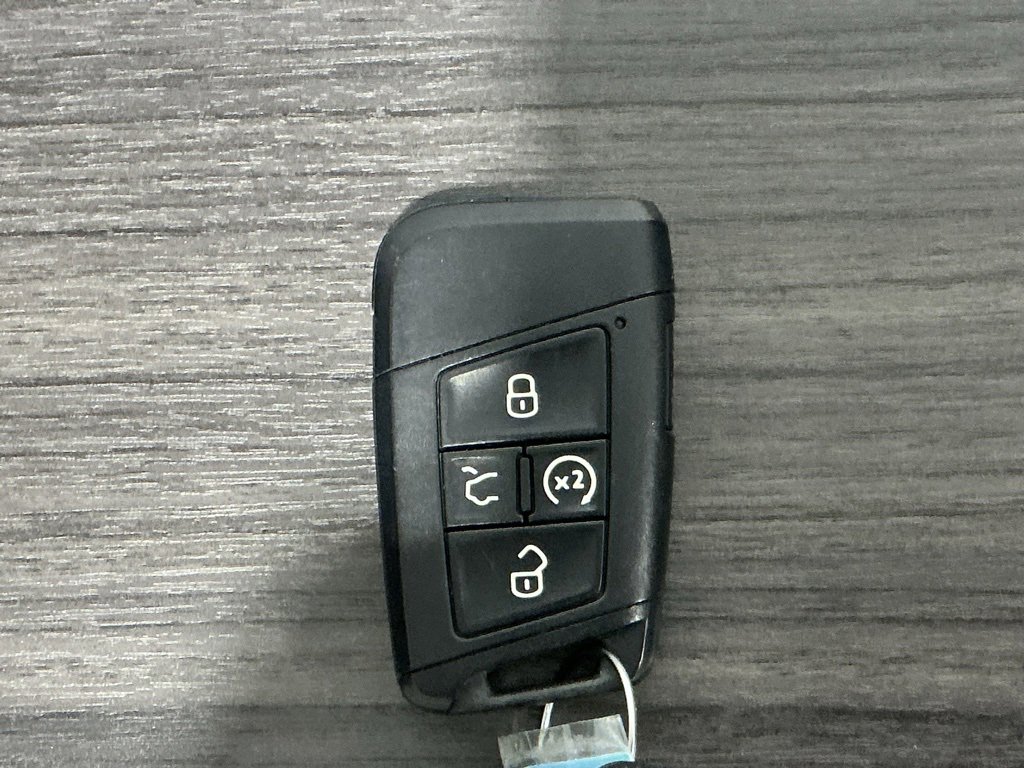 Used 2021 Volkswagen Atlas Cross Sport SEL image 27