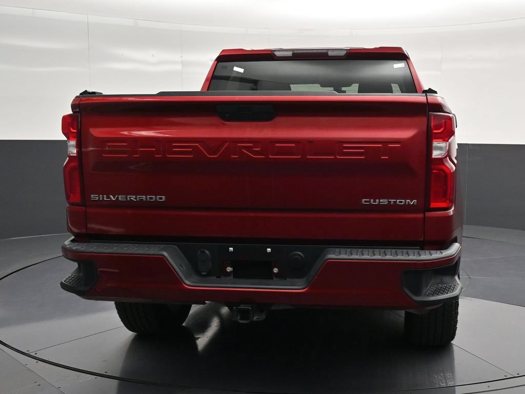 Used 2021 Chevrolet Silverado 1500 Custom RWD image 2