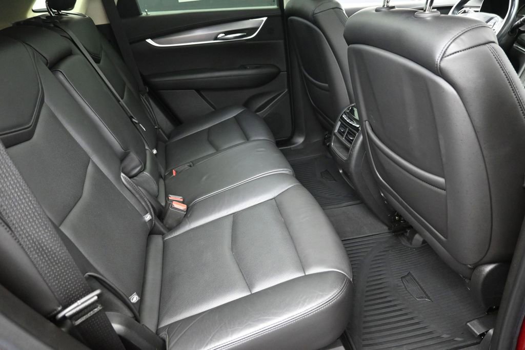 Used 2019 Cadillac XT5 Luxury AWD/4WD image 8