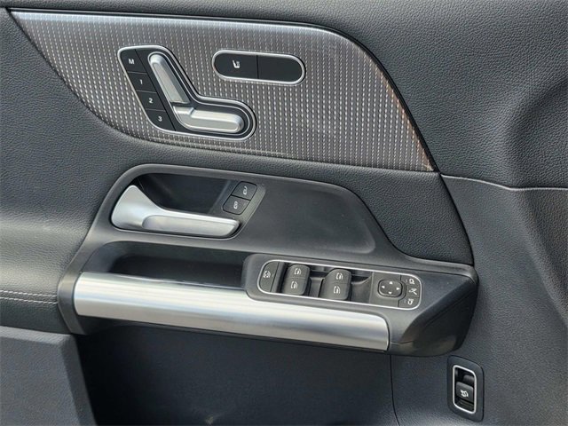 Certified 2021 Mercedes-Benz GLA 250 4MATIC w/ Premium Package image 20