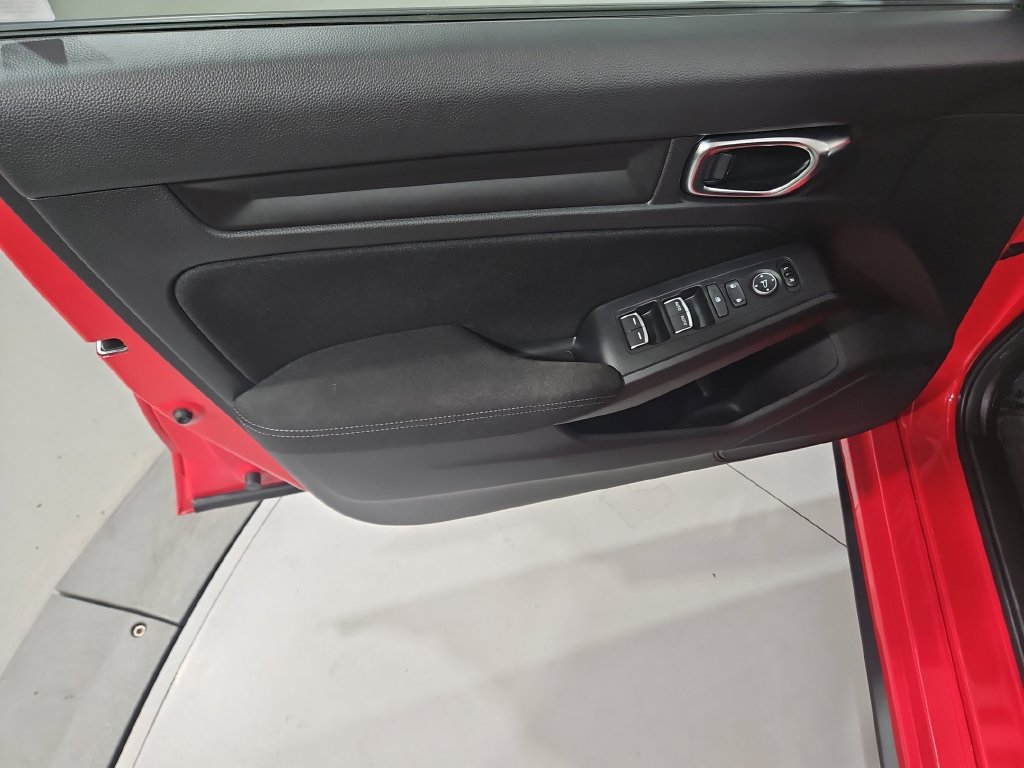 Used 2025 Honda Civic Sport image 10