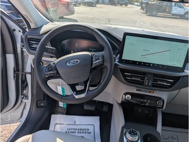 New 2025 Ford Escape SE image 35