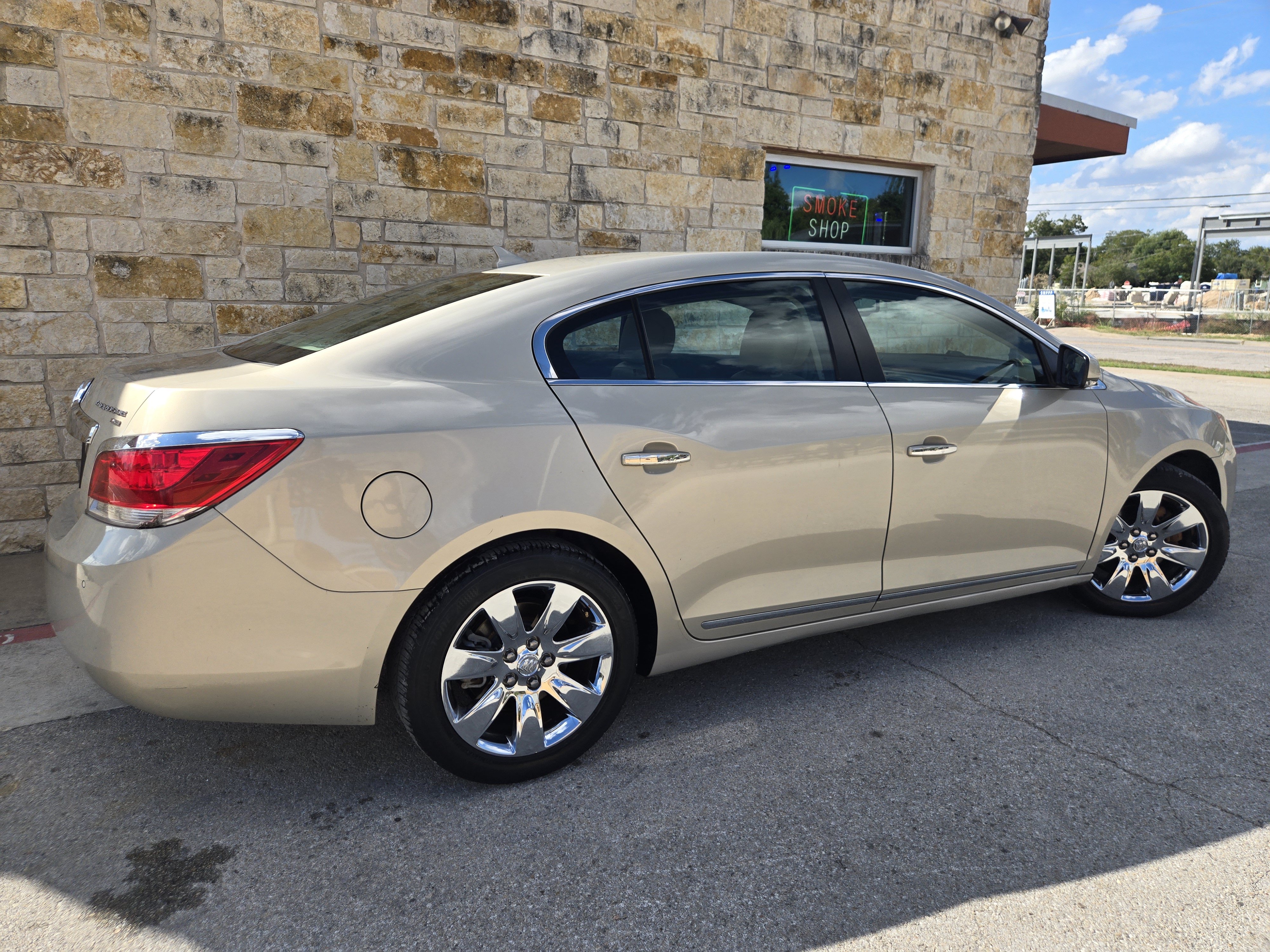 Used 2010 Buick LaCrosse CXL FWD image 21