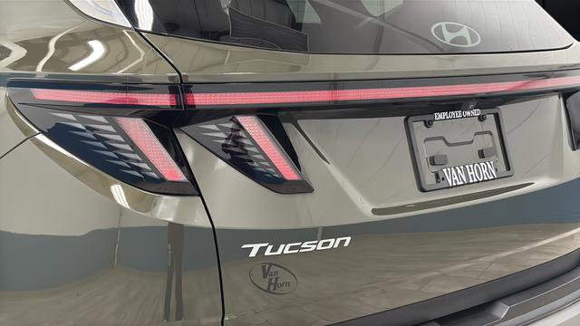 Used 2025 Hyundai Tucson Limited image 43