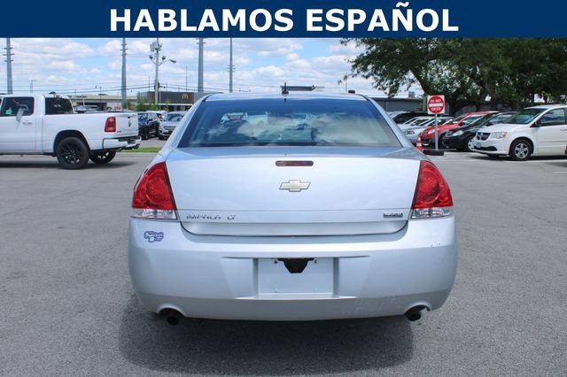 Used 2013 Chevrolet Impala LT w/ LT Sunroof Package FWD image 4