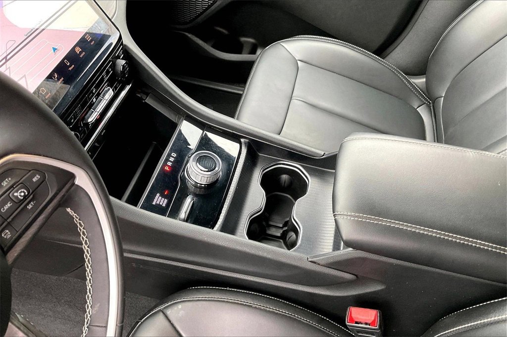 Used 2024 Jeep Grand Cherokee L Limited image 17