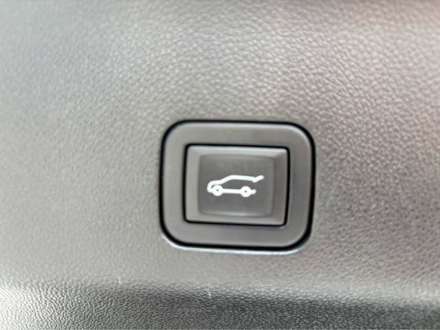 Used 2023 Chevrolet Tahoe LT RWD image 10