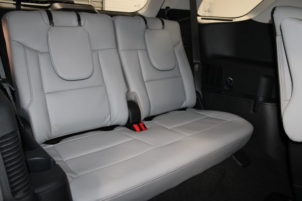 New 2026 Ford Explorer Active AWD/4WD image 32