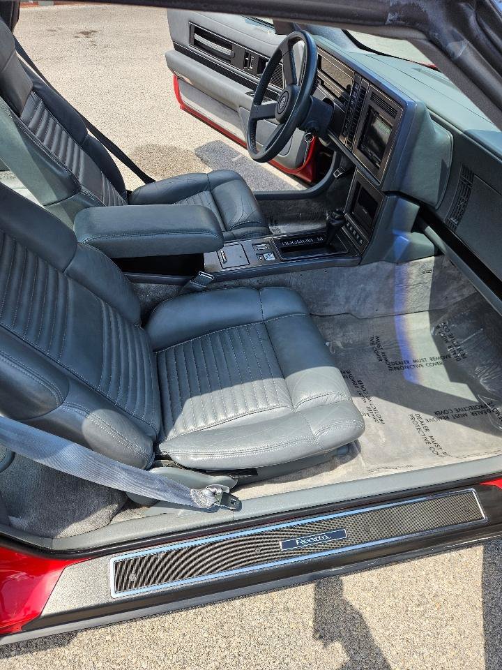 Used 1988 Buick Reatta Coupe FWD image 20
