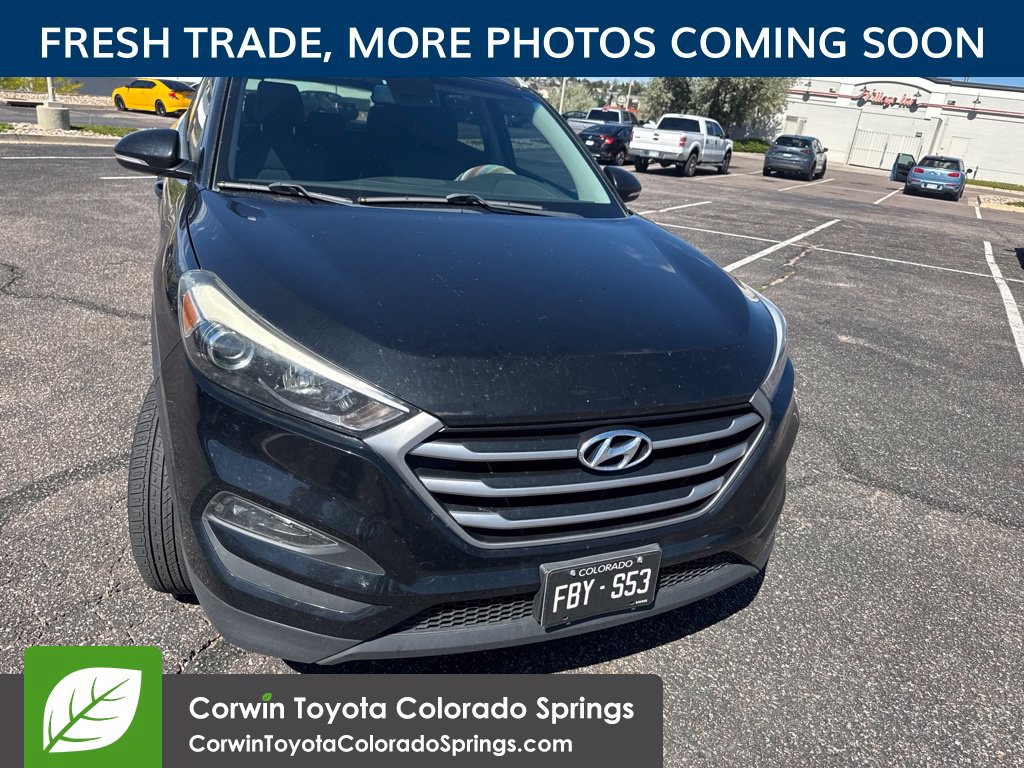 Used 2017 Hyundai Tucson SE Plus AWD/4WD image 2
