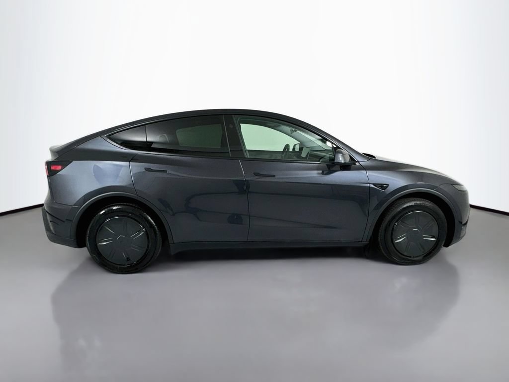 Used 2026 Tesla Model Y 2WD image 8
