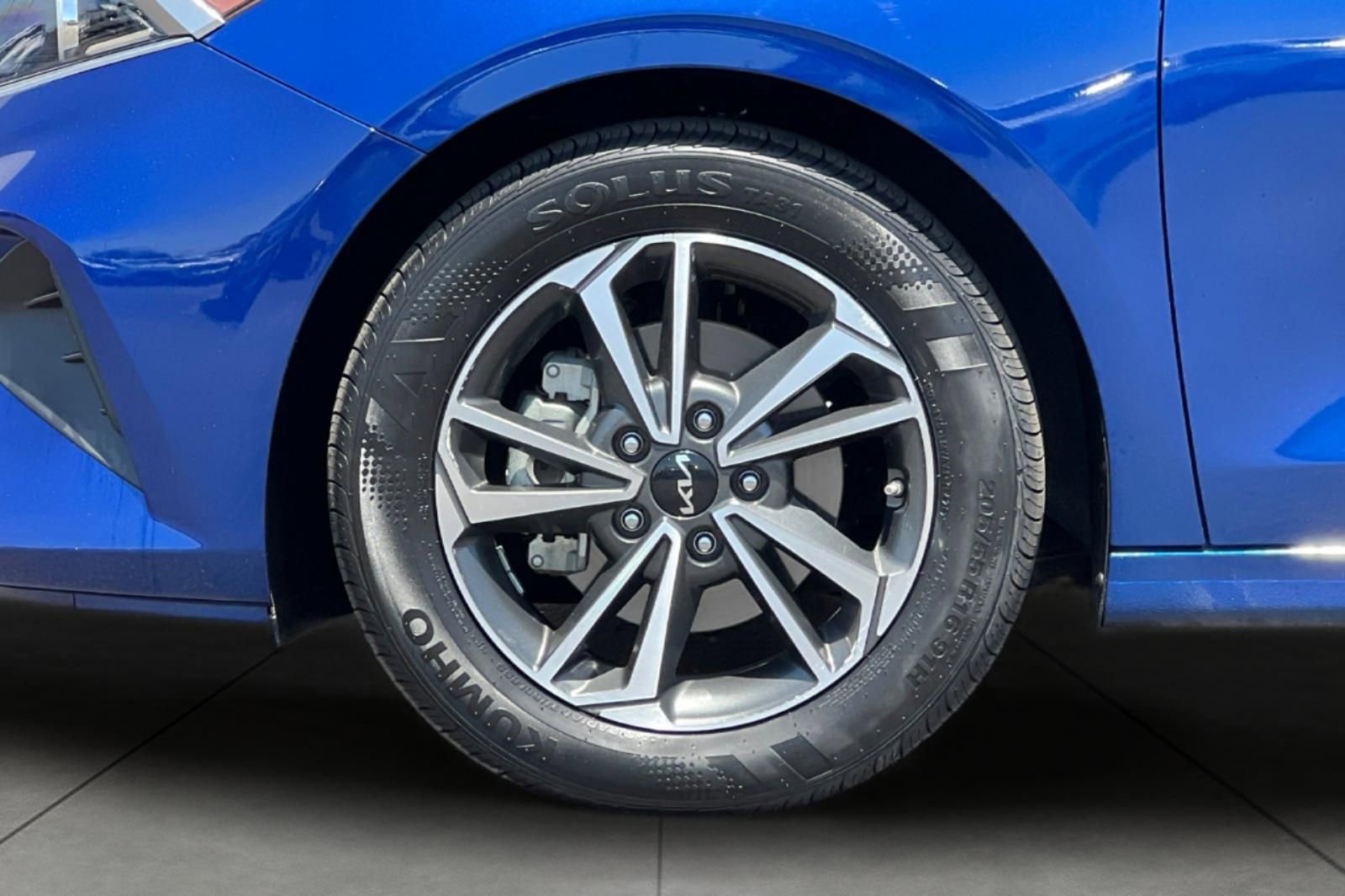 Used 2024 Kia Forte LXS FWD image 29
