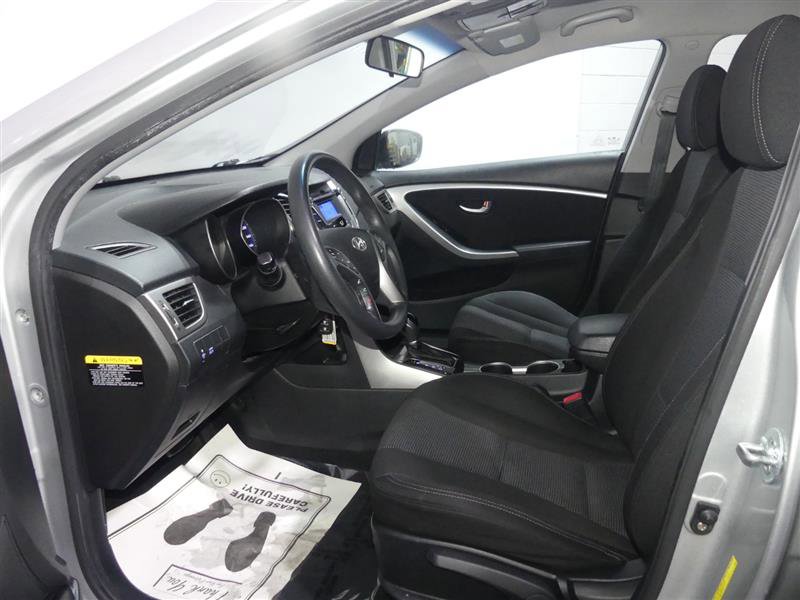 Used 2016 Hyundai Elantra GT FWD image 19