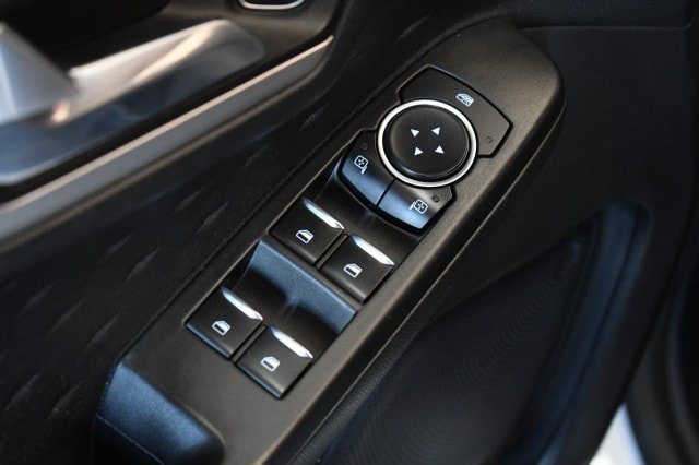 Used 2020 Ford Escape SE AWD/4WD image 20