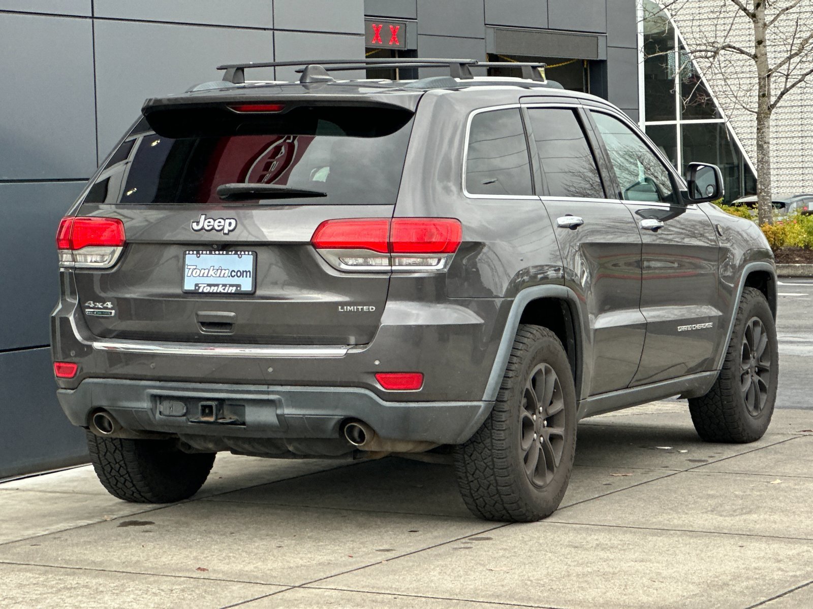 Used 2015 Jeep Grand Cherokee Limited w/ Trailer Tow Group IV AWD/4WD image 4