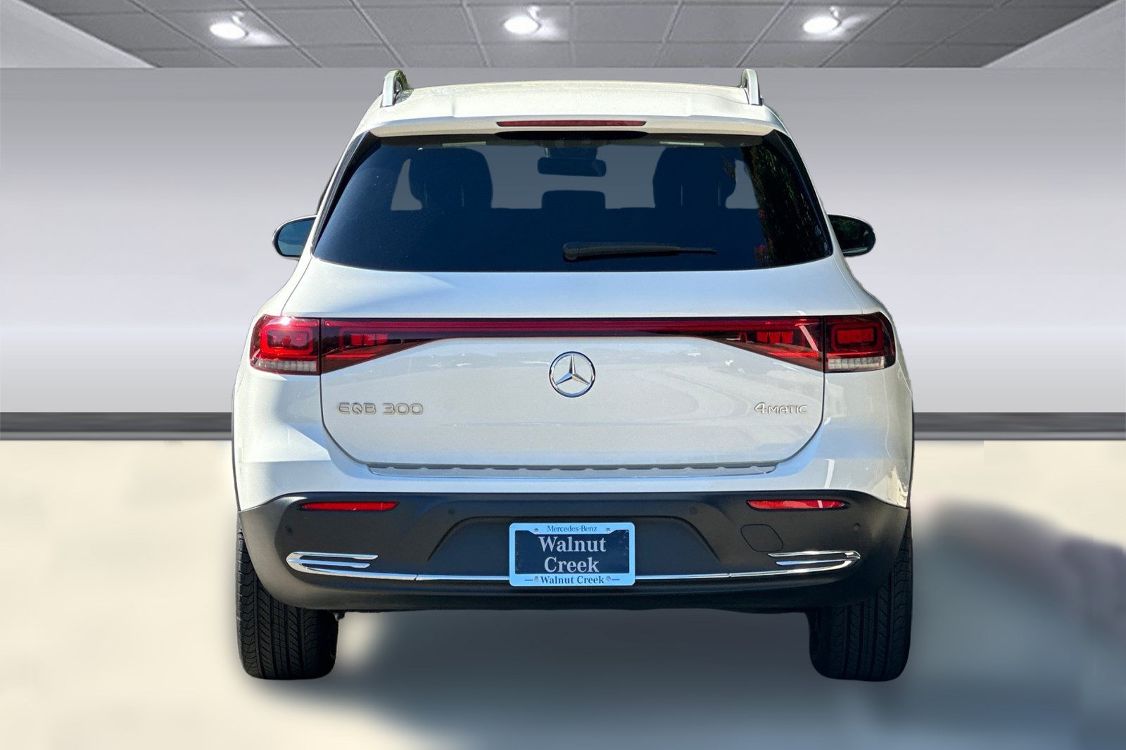 Certified 2023 Mercedes-Benz EQB 300 4MATIC image 10