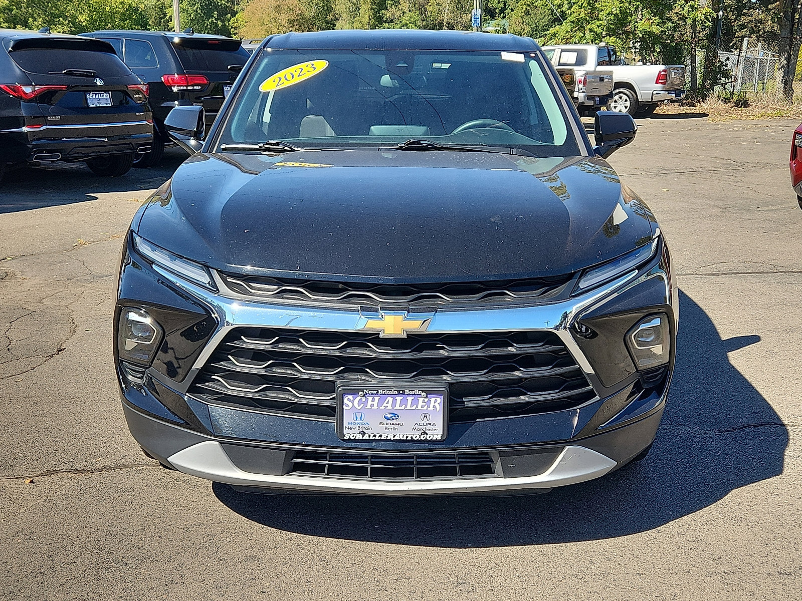 Used 2023 Chevrolet Blazer LT image 2