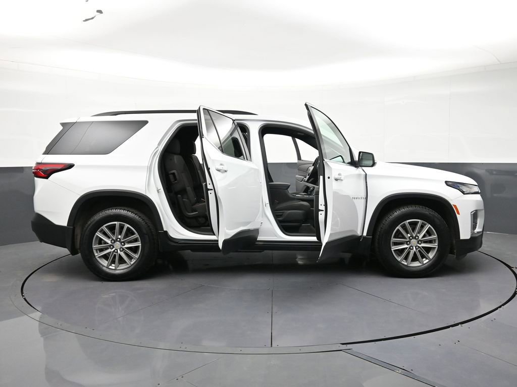 Used 2023 Chevrolet Traverse LT w/ LPO, Floor Liner Package AWD/4WD image 35