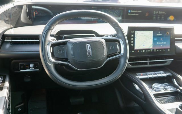 Used 2024 Lincoln Nautilus Reserve w/ Equipment Group 203A image 16