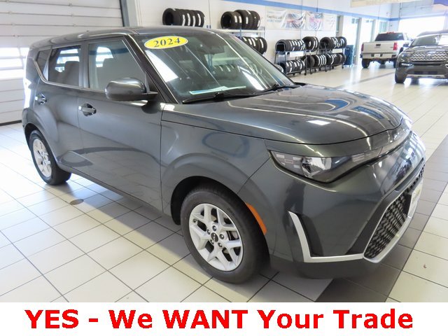 Used 2024 Kia Soul LX w/ Option Group 015 image 17