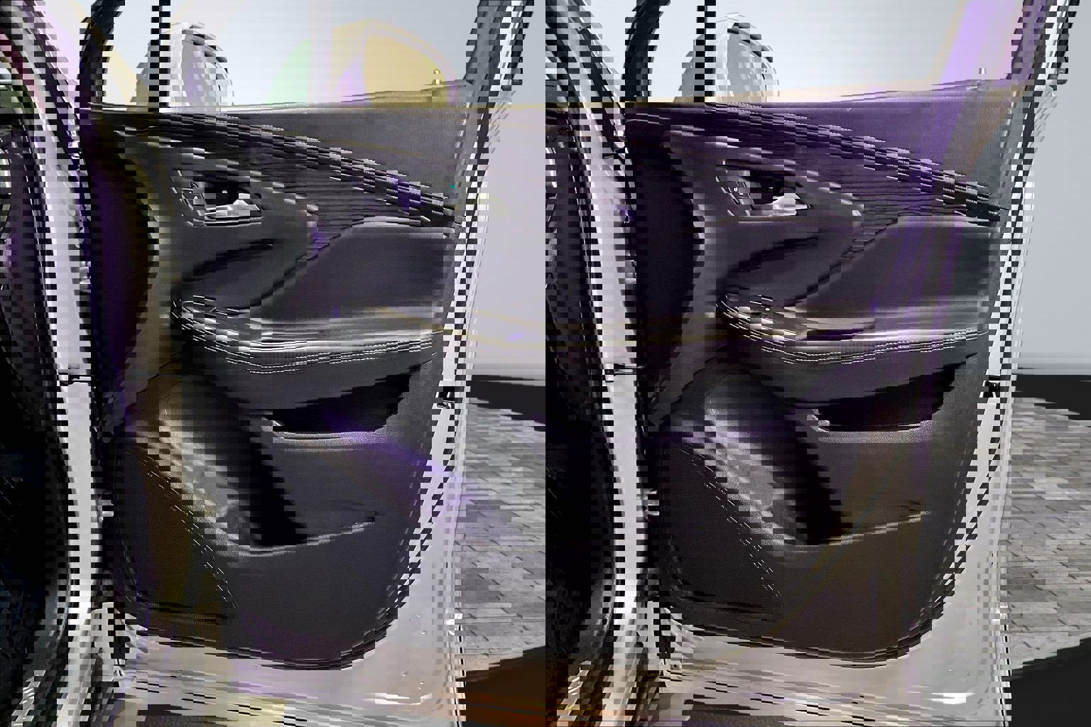 Used 2017 Buick Envision Essence image 25