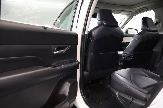 Certified 2024 Toyota Grand Highlander Limited image 27