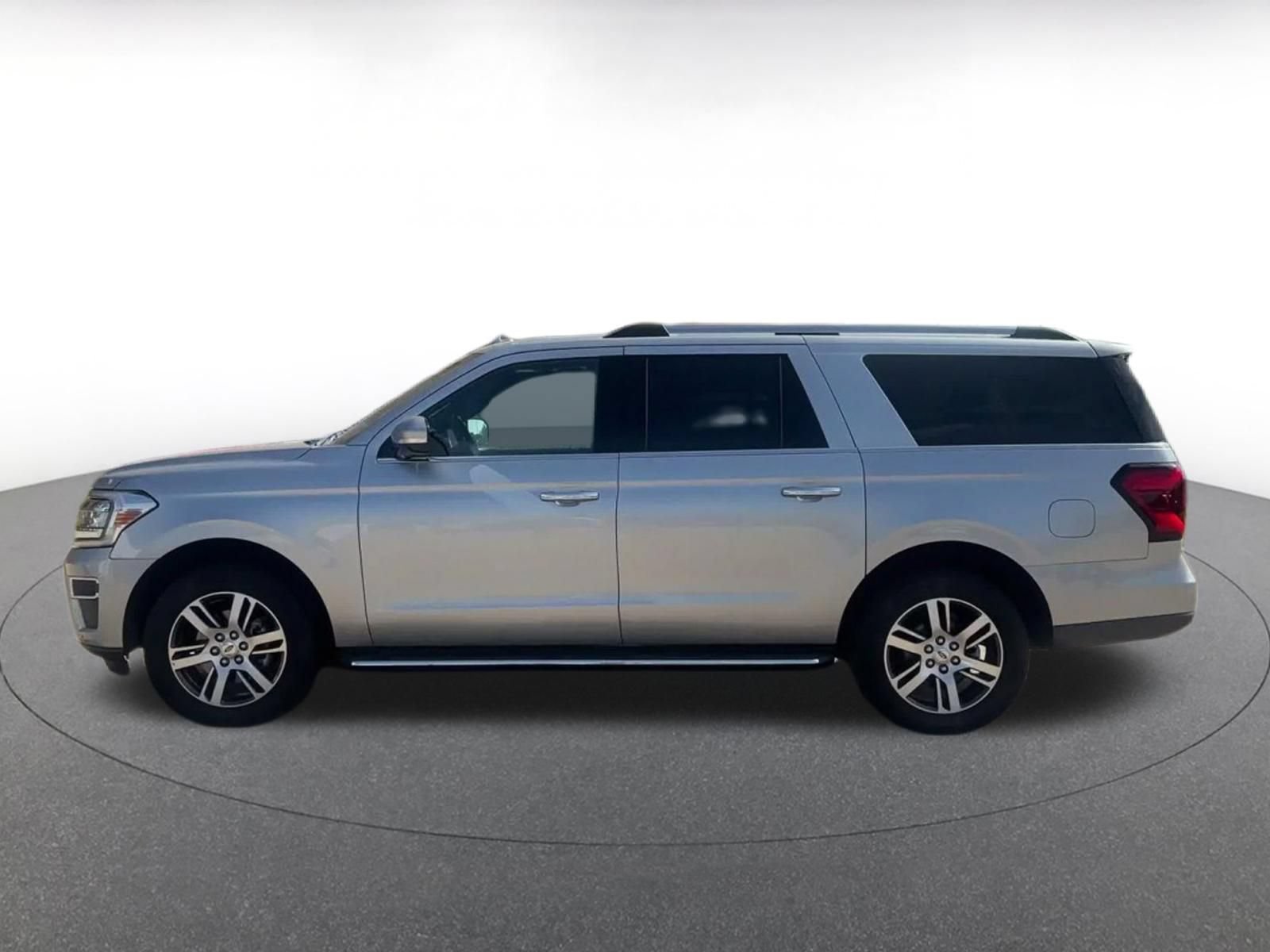 Used 2023 Ford Expedition Max Limited AWD/4WD image 8