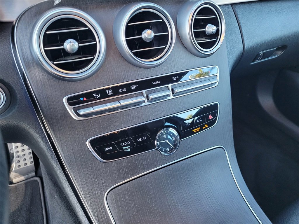 Used 2021 Mercedes-Benz C 300 C 300 w/ AMG Line image 17
