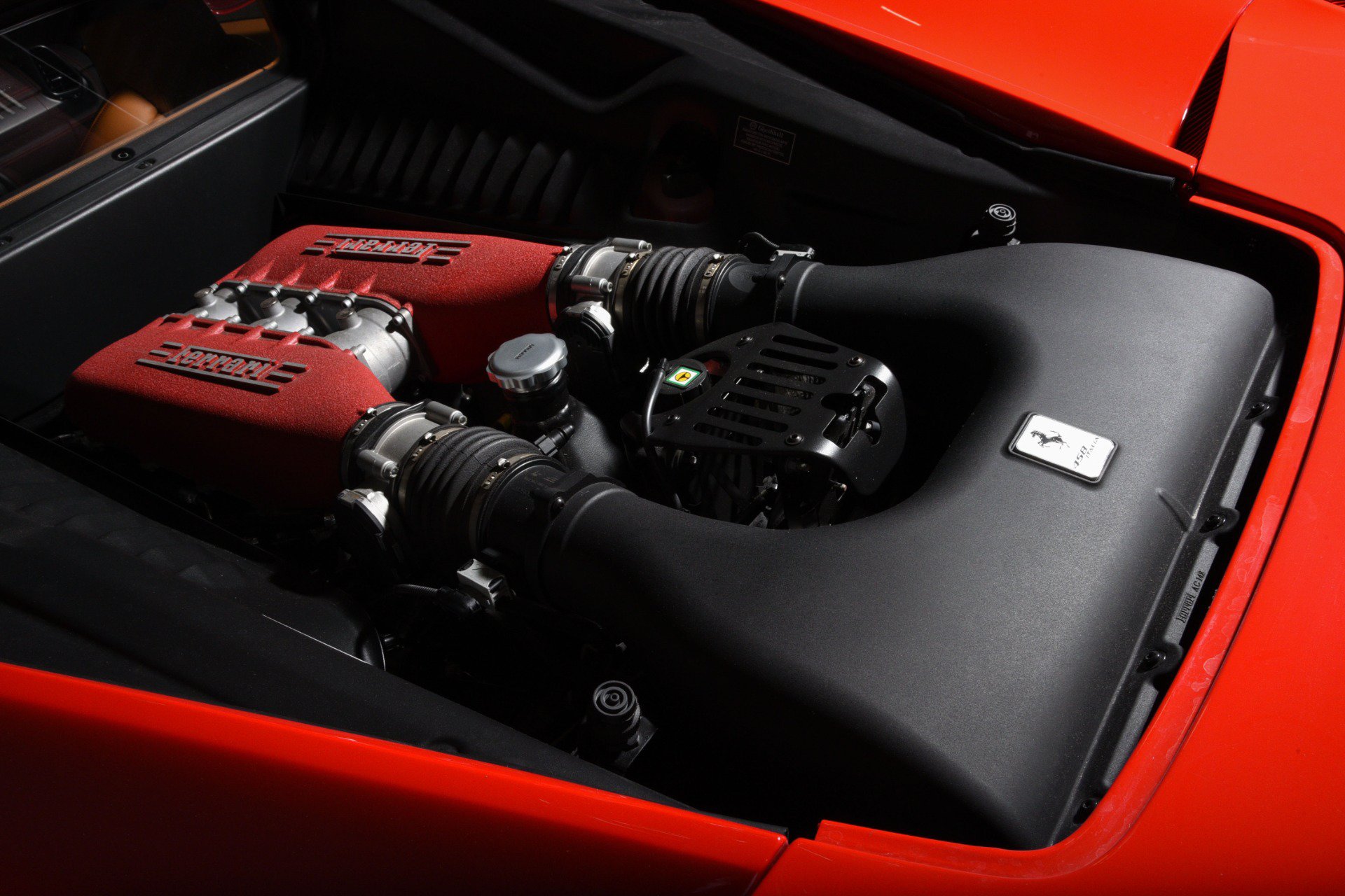 Used 2015 Ferrari 458 Italia Coupe RWD image 14