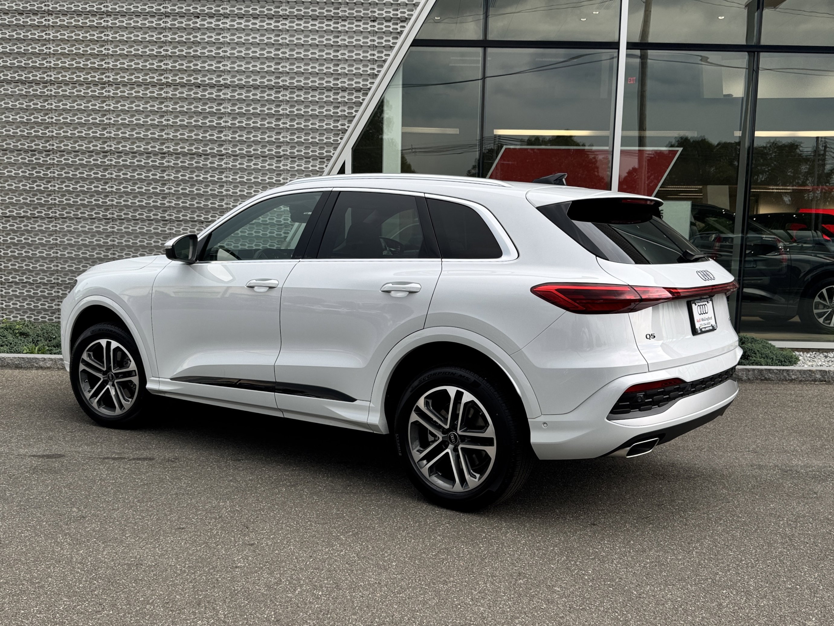 New 2025 Audi Q5 Premium image 3