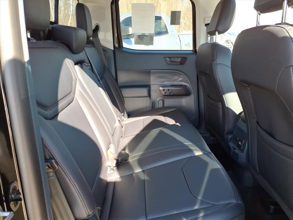 New 2026 Ford Maverick Lariat w/ Black Appearance Package image 12