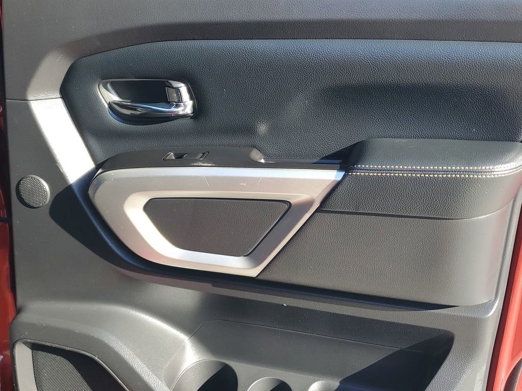 Used 2019 Nissan Titan SL w/ Chrome Package image 44