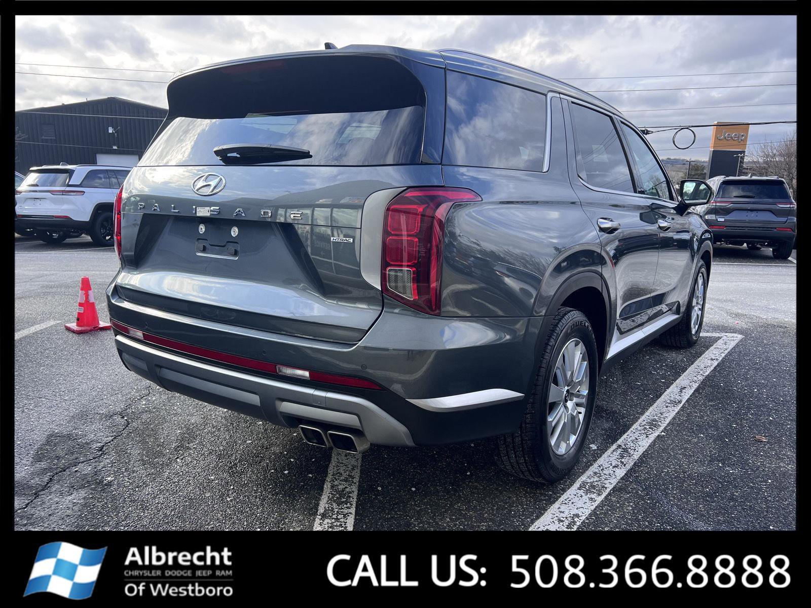 Used 2025 Hyundai Palisade SEL AWD/4WD image 5