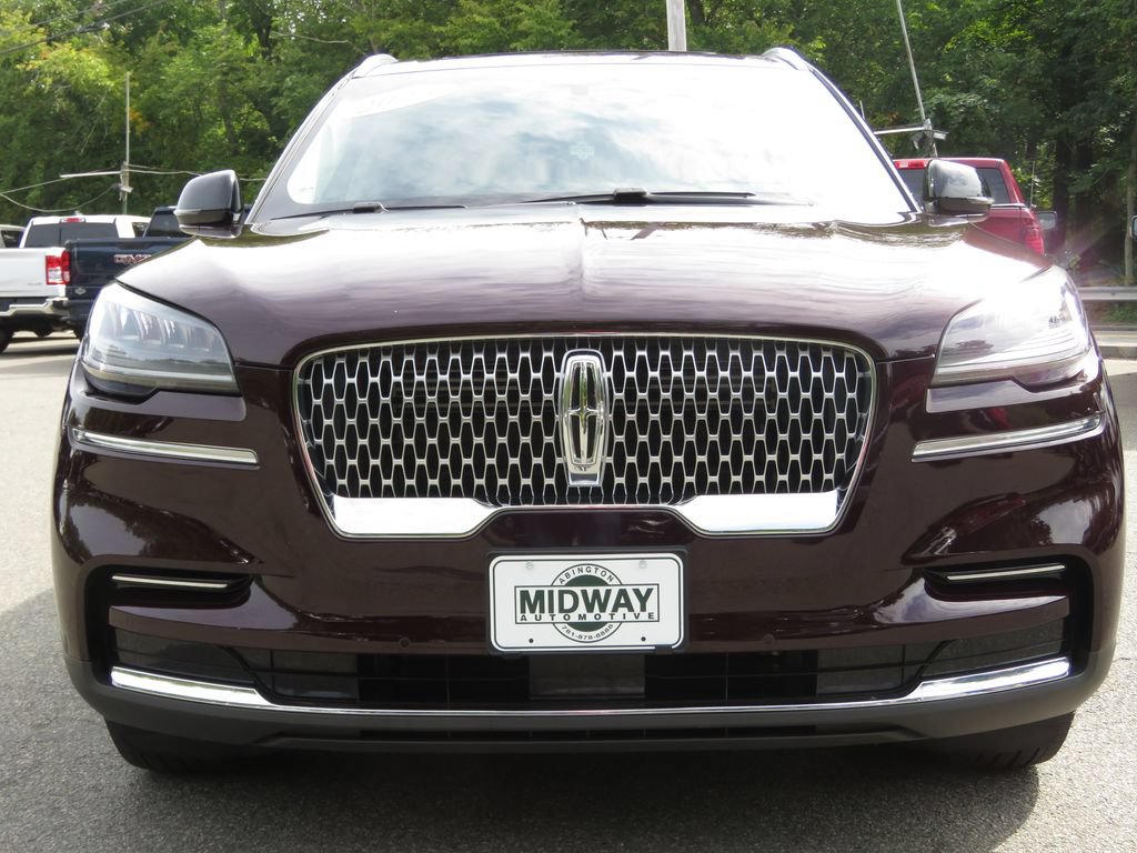 Used 2023 Lincoln Aviator AWD w/ Premium Package image 2