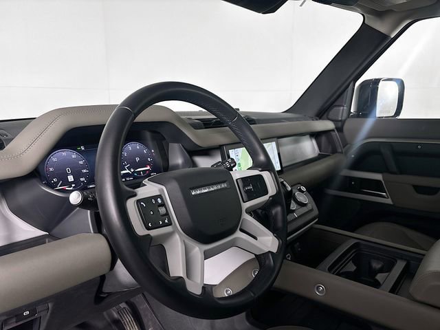 Used 2024 Land Rover Defender 110 S image 9