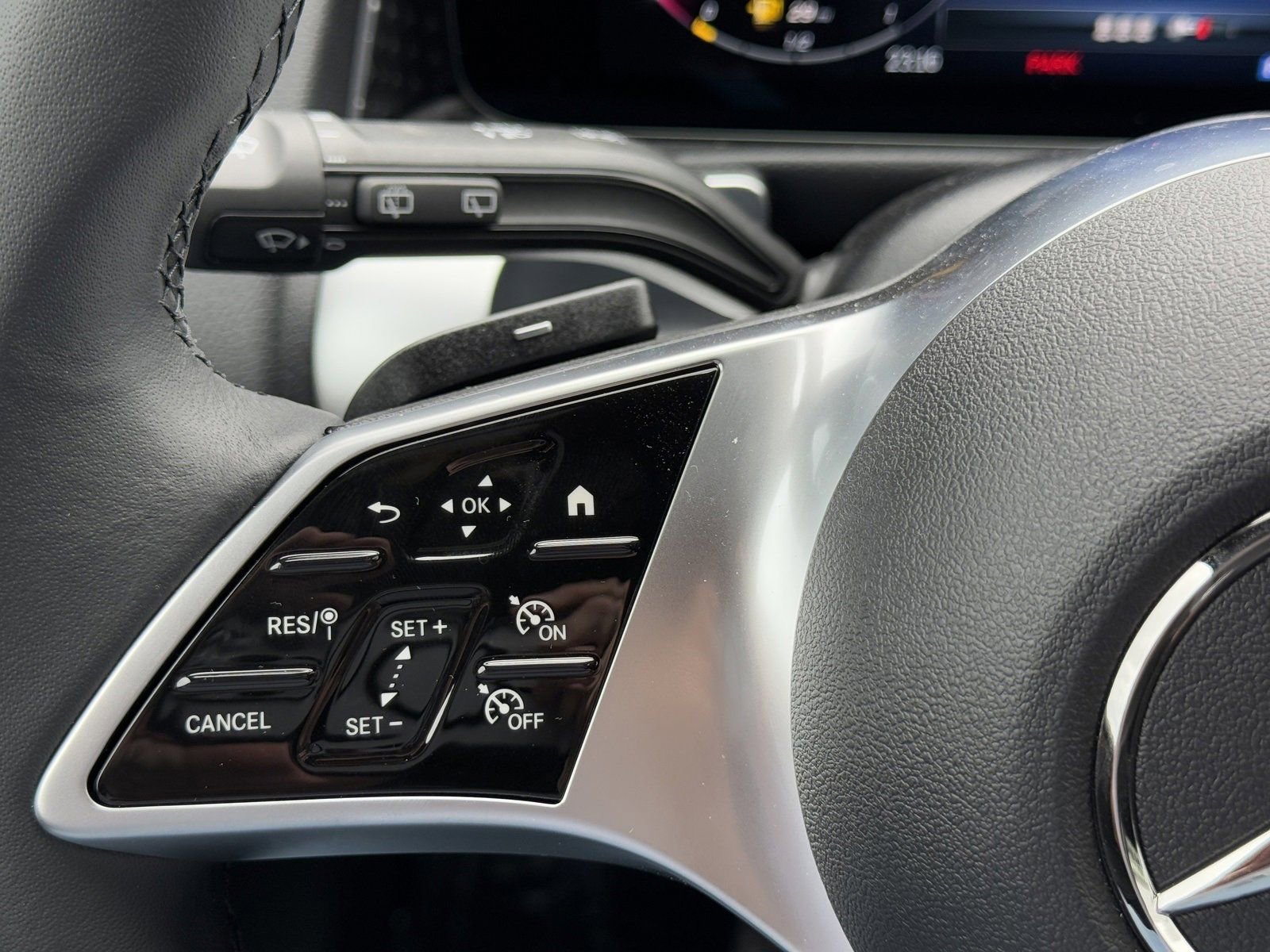 Certified 2025 Mercedes-Benz GLB 250 image 11