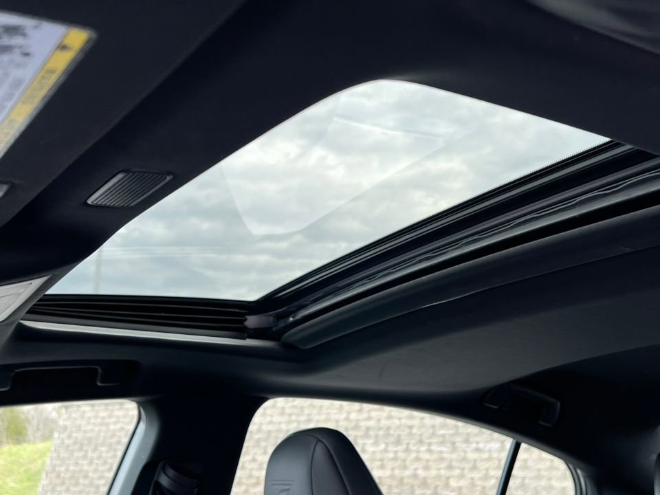 Used 2023 Lexus ES 350 F Sport w/ Accessory Package (Z2) FWD image 6