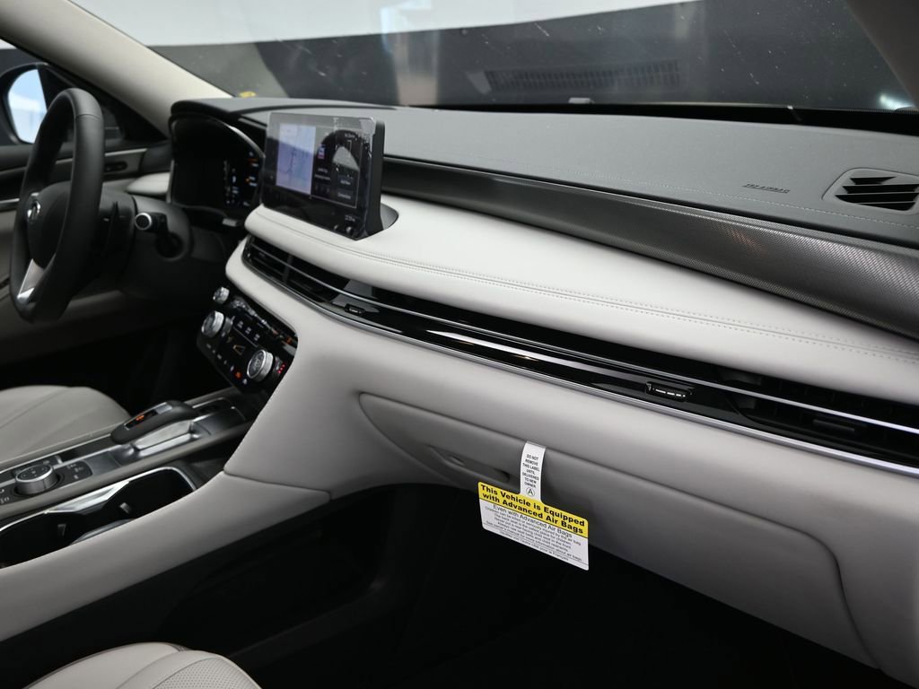 Used 2026 INFINITI QX60 Pure w/ Cargo Package image 24