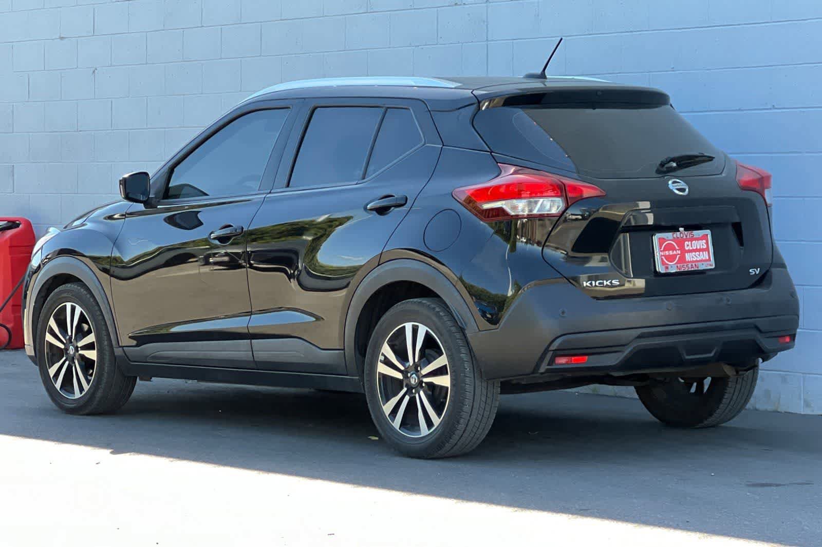 Used 2020 Nissan Kicks SV image 7
