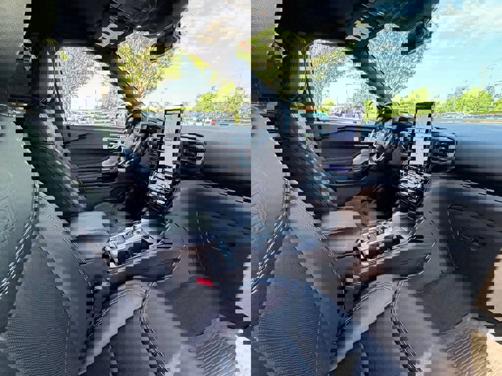 Certified 2022 Ford Explorer ST w/ Equipment Group 401A image 15