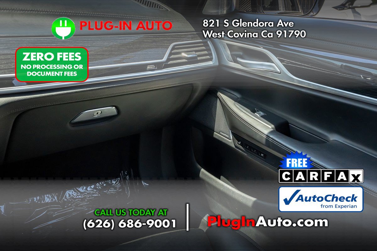 Used 2019 BMW 750i w/ Executive Package RWD image 18