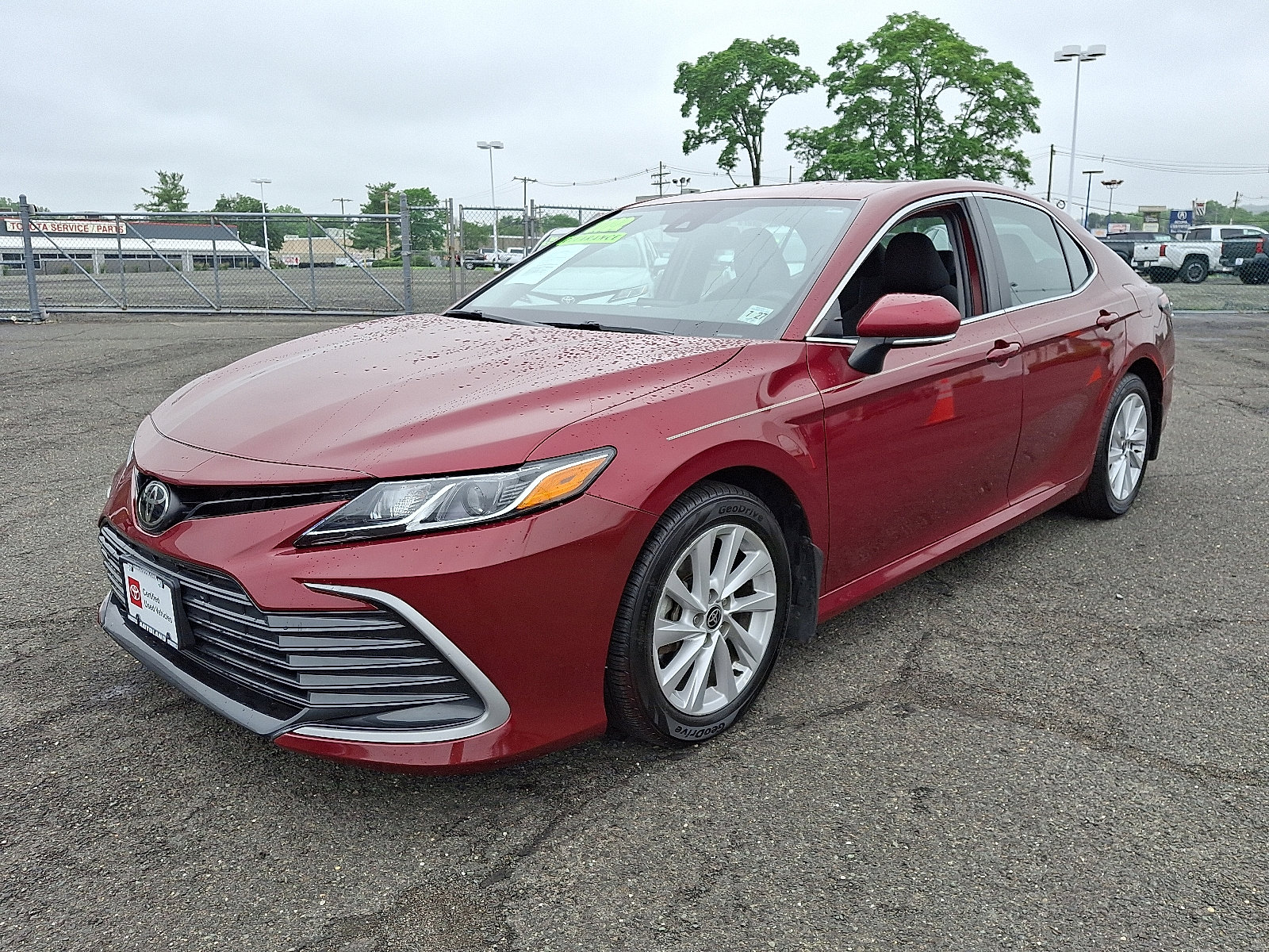 Certified 2022 Toyota Camry LE image 3