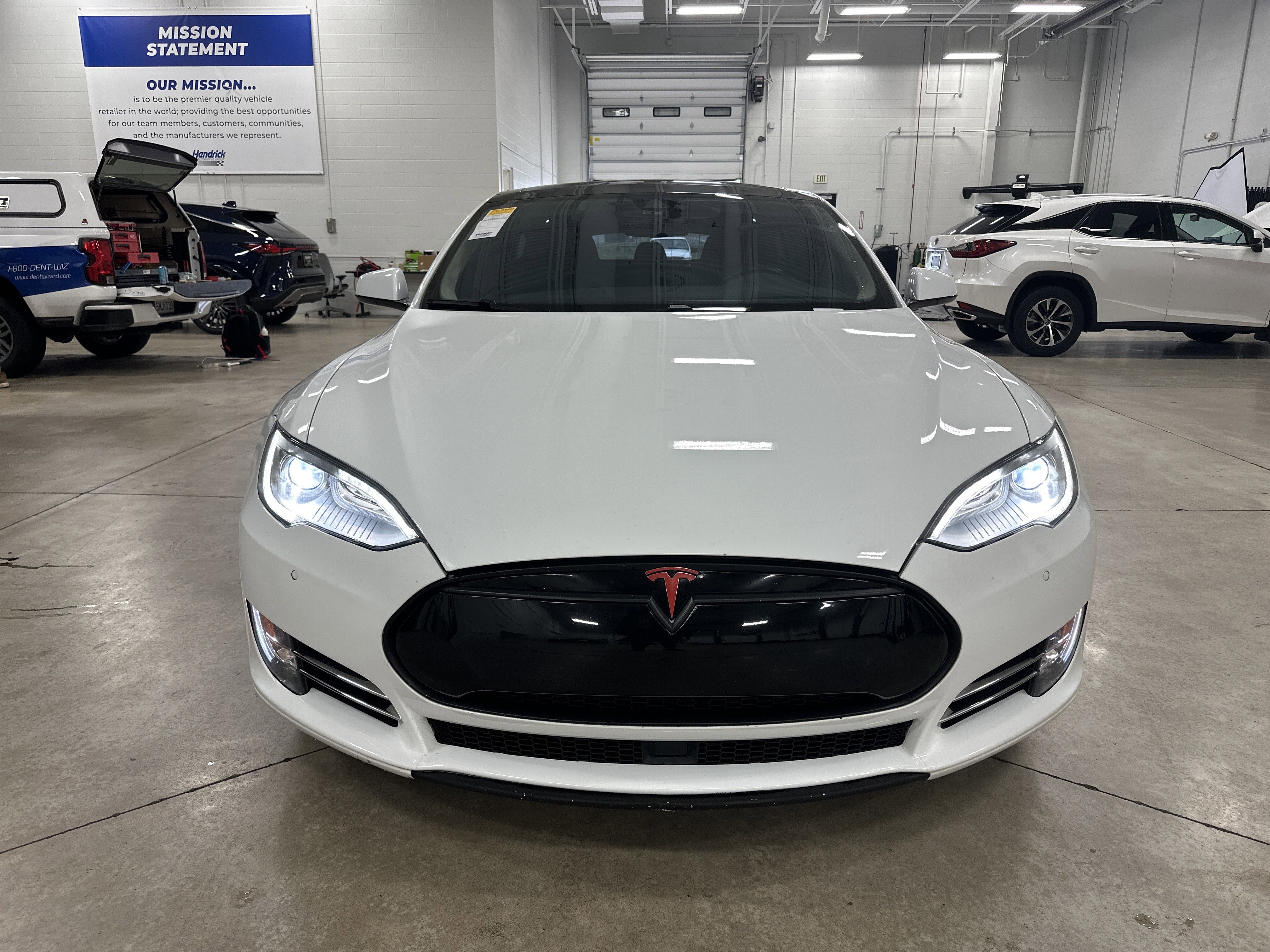 Used 2014 Tesla Model S 85 RWD image 3