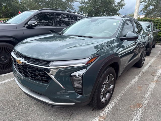 Used 2025 Chevrolet Trax LT
