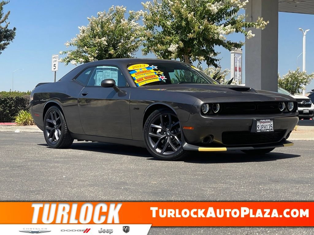 Used 2023 Dodge Challenger R/T w/ Blacktop Package RWD image 1
