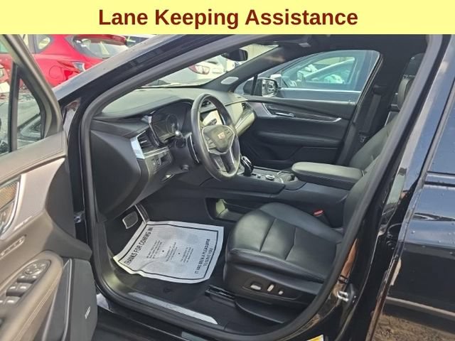 Used 2022 Cadillac XT5 Sportv w/ LPO, ONYX Package AWD/4WD image 8