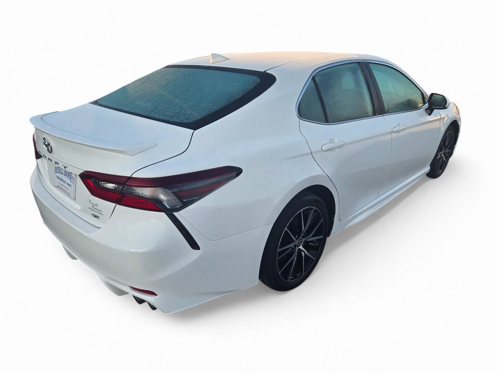Used 2023 Toyota Camry SE image 4