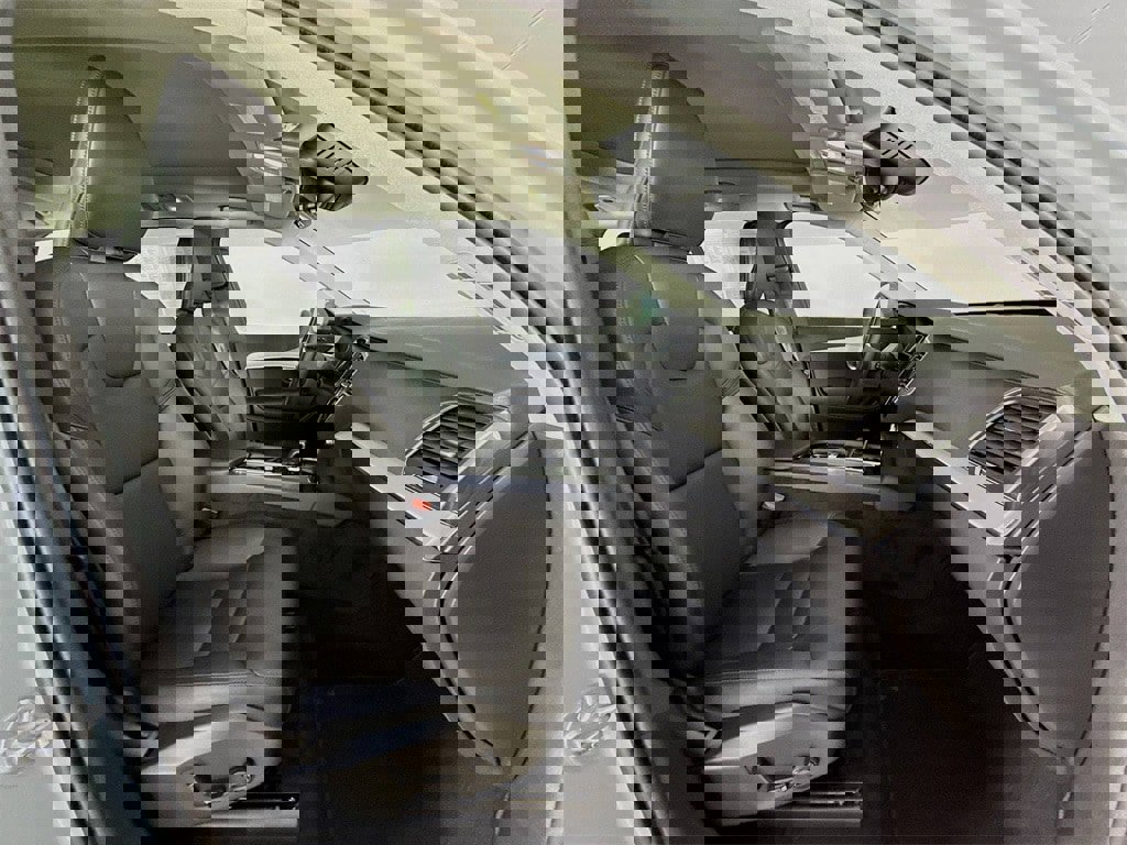 Certified 2024 Volvo XC90 B5 Core w/ Protection Package Premier image 29